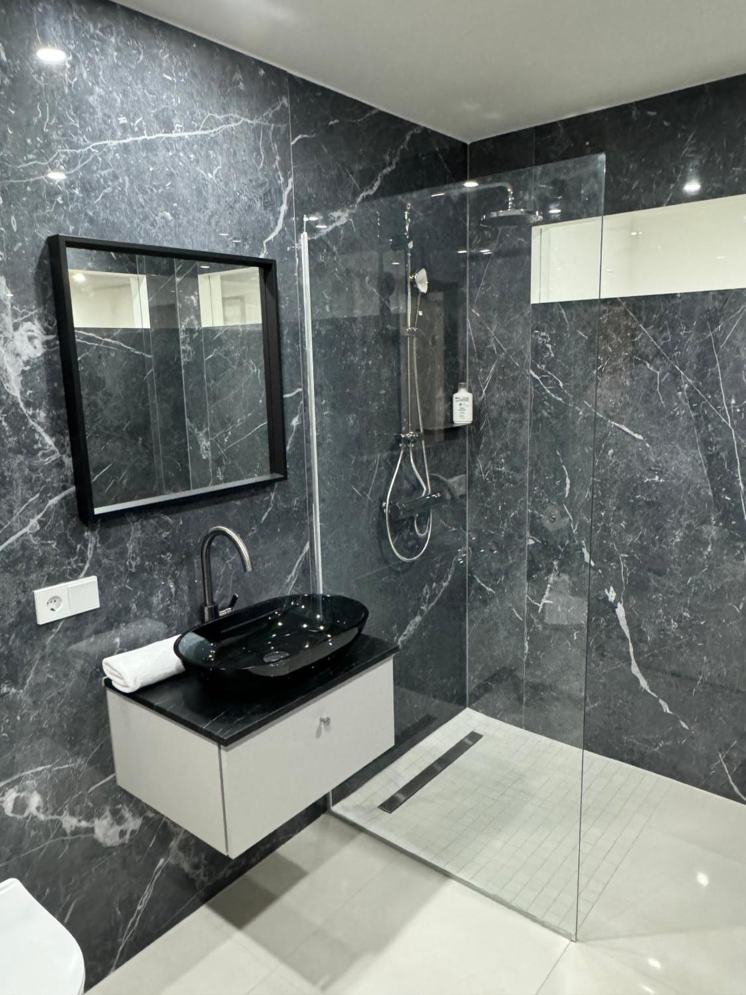 Luxurious Apartment In The Centre Of Wien Eksteriør bilde